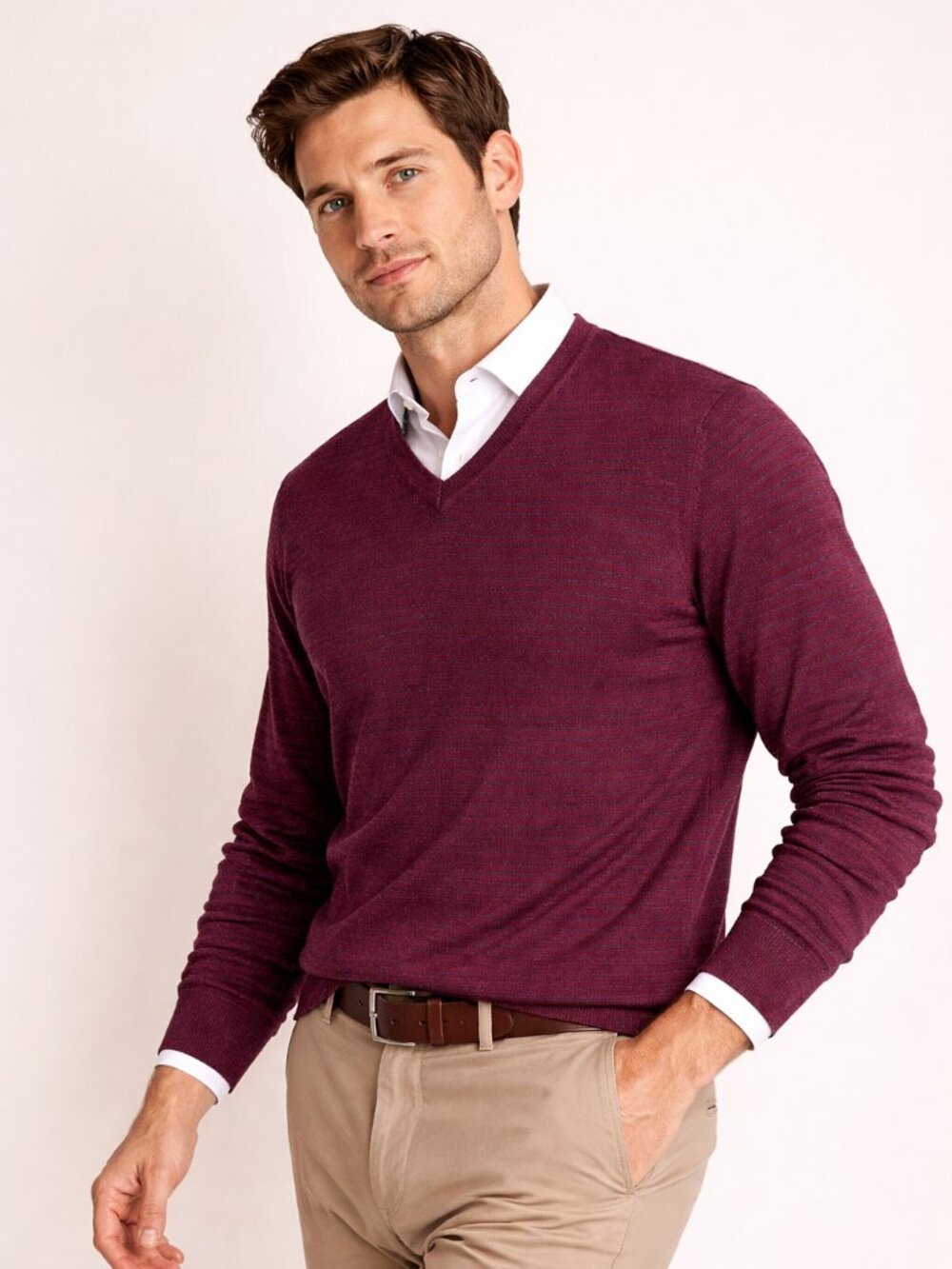 Banana Republic Burgundy Stripe V-Neck Sweater Mens Medium Soft Knit Preppy